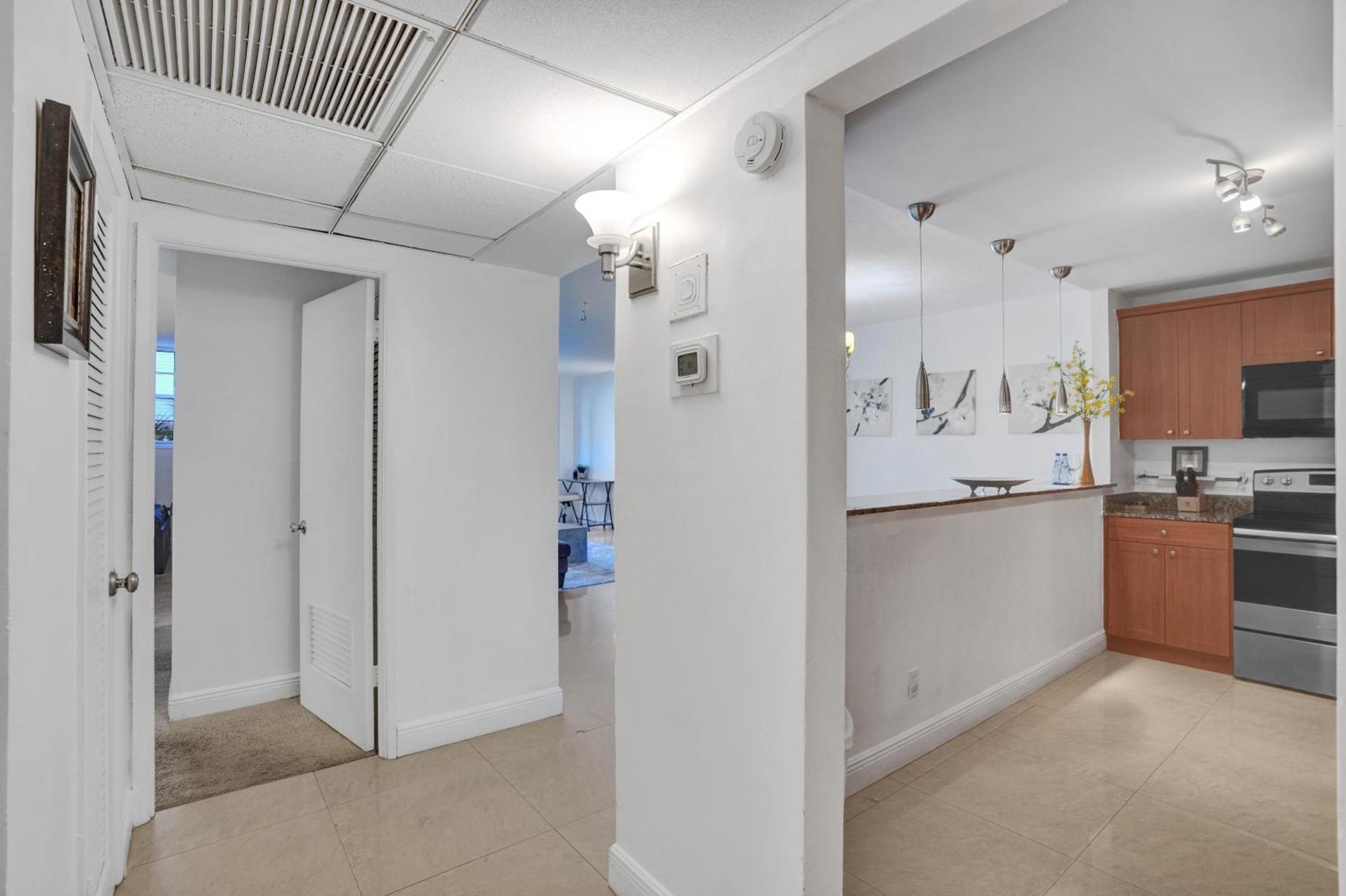 Ocean Reserve Luxury Condos Across From Sunny Isles Beach Miami Beach Exterior foto