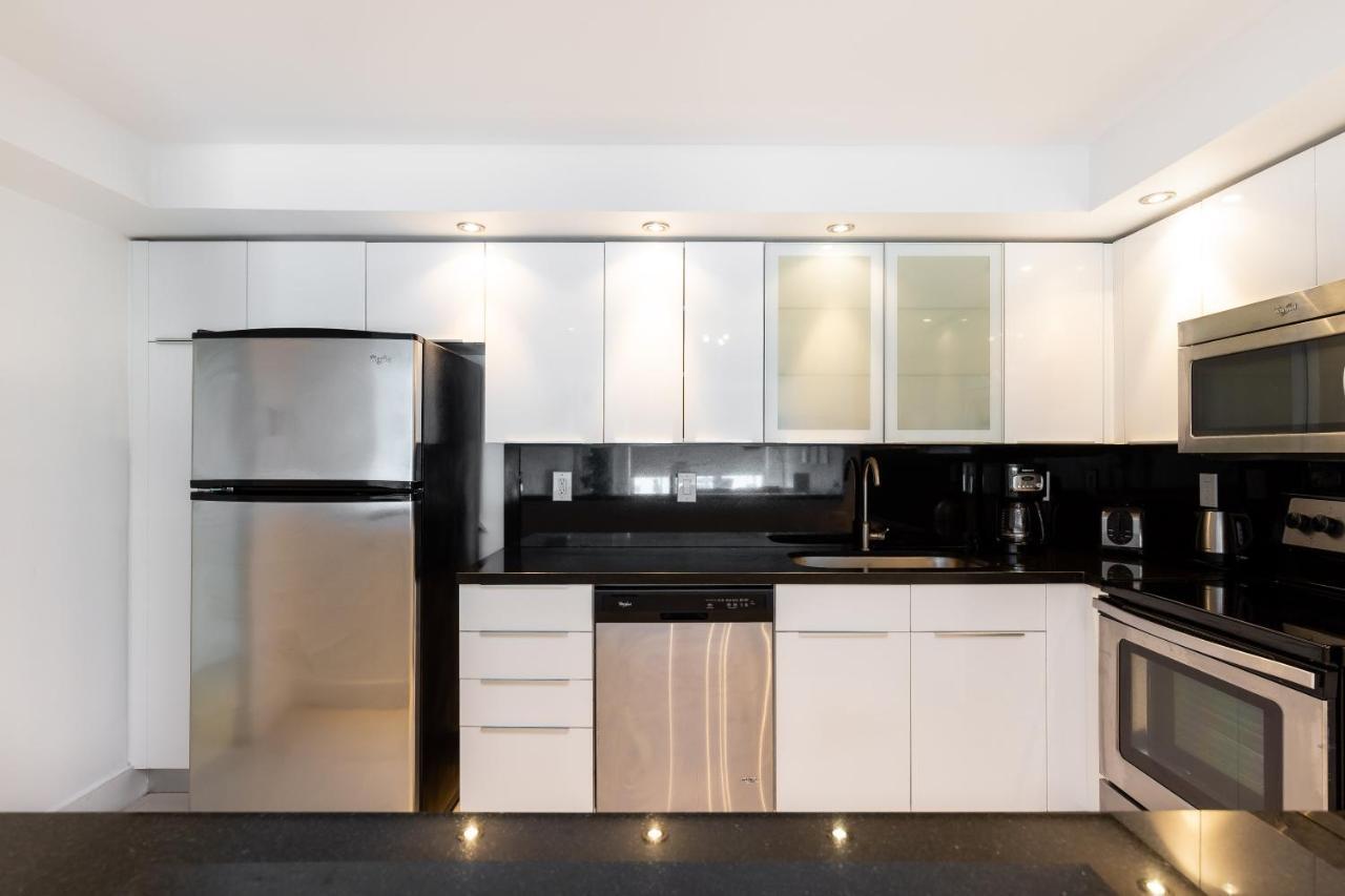Ocean Reserve Luxury Condos Across From Sunny Isles Beach Miami Beach Exterior foto